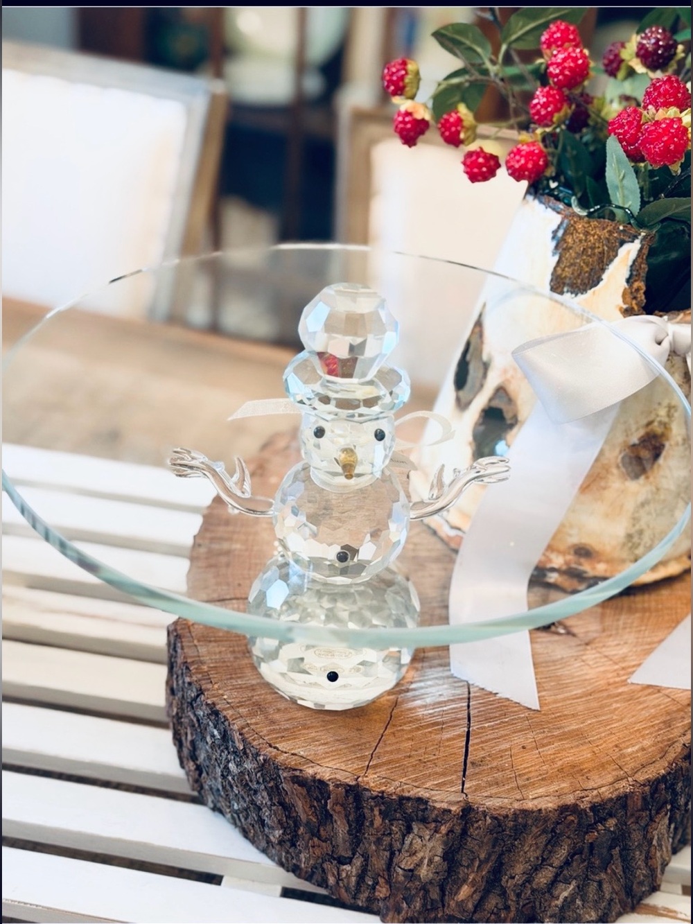 NWT Vidali Collection Crystal Faceted 3D Snowman Cake/Cookie Plate. Glass 14”